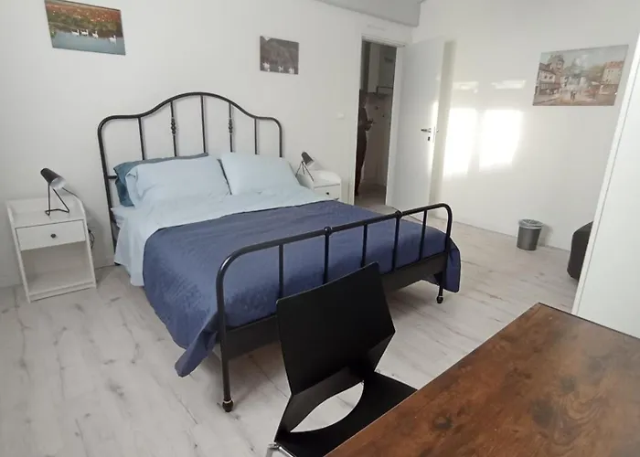 فندق مبيت وإفطار La Dimora Degli Artisti - 4*