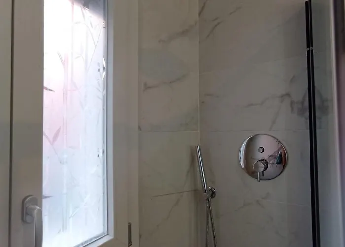 ベッド・アンド・ブレックファスト La Dimora Degli Artisti - ボローニャ