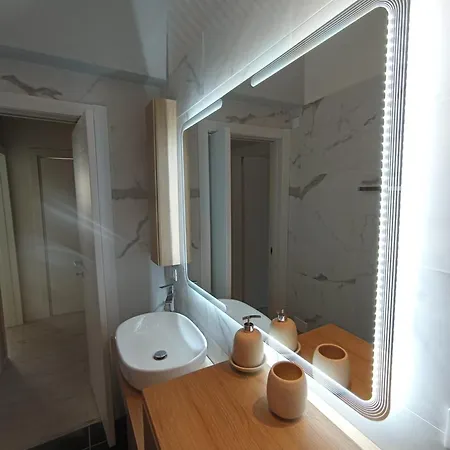 La Dimora Degli Artisti - 4*